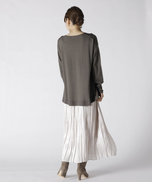 1er Arrondissement（プルミエアロンディスモン）の「Empaire Vネックニットプルオーバー（ニット/セーター・レディース・ネイビー/カーキ/キャメル/ピンク系その他・FREE）」の19枚目の写真