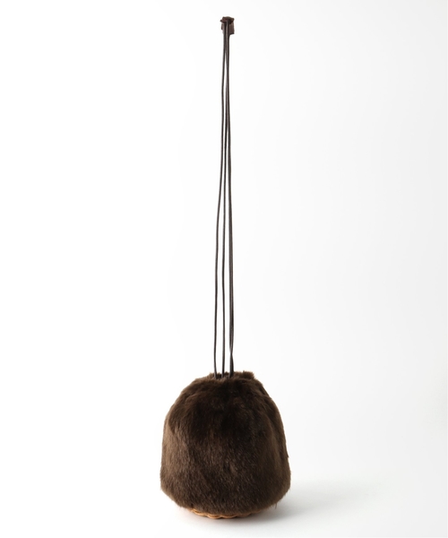 The Bagmati（ザバグマティ）の「【Bagmati / バグマティ】drawstring fur bag（ショルダーバッグ・レディース・ブラウン/キャメル/ブルー系その他・FREE）」の8枚目の写真