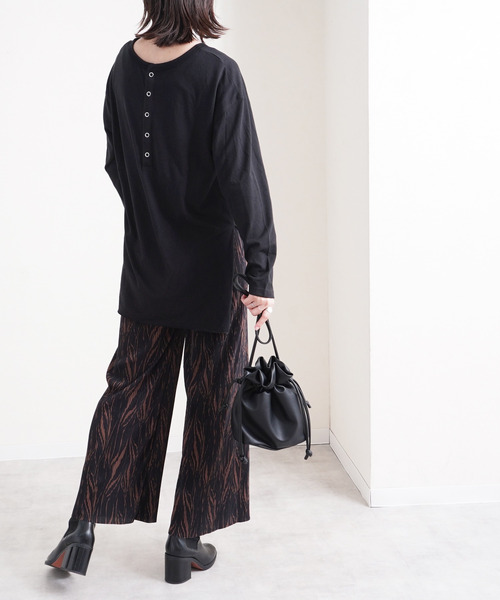 Fizz（フィズ）の「【Fizz/フィズ】　バックヘンリーネック　カットオフヘムカットソー（Tシャツ/カットソー・レディース・パープル/ベージュ/オフホワイト/ブラック・M）」の11枚目の写真