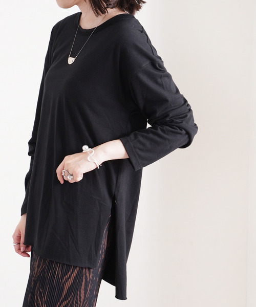 Fizz（フィズ）の「【Fizz/フィズ】　バックヘンリーネック　カットオフヘムカットソー（Tシャツ/カットソー・レディース・パープル/ベージュ/オフホワイト/ブラック・M）」の14枚目の写真