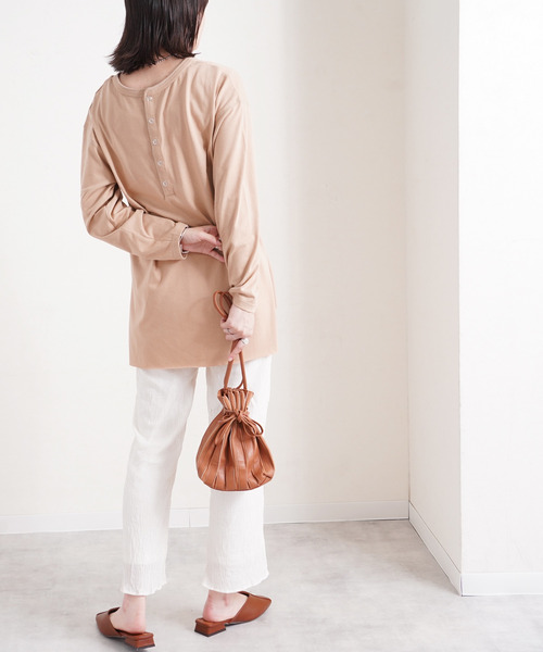 Fizz（フィズ）の「【Fizz/フィズ】　バックヘンリーネック　カットオフヘムカットソー（Tシャツ/カットソー・レディース・パープル/ベージュ/オフホワイト/ブラック・M）」の19枚目の写真