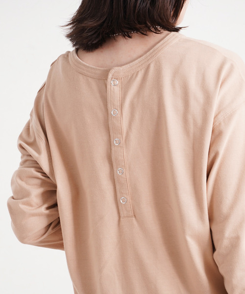 Fizz（フィズ）の「【Fizz/フィズ】　バックヘンリーネック　カットオフヘムカットソー（Tシャツ/カットソー・レディース・パープル/ベージュ/オフホワイト/ブラック・M）」の22枚目の写真