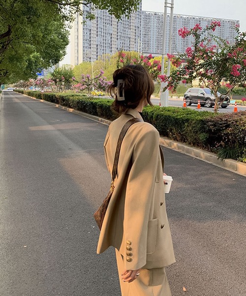 Doula Doula（ドゥーラドゥーラ）の「ジャンパースカート＋ステッチジャケットセットアップ(ジャケット＋ワンピース)（セットアップ・レディース・ベージュ/ブルー/ブラック/グレー・FREE）」の5枚目の写真