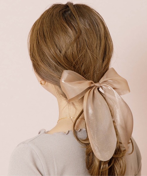 flower(フラワー)の「グロスリボンゴム(ヘアゴム・レディース・ブラウン/ベージュ・FREE)」の6枚目の写真