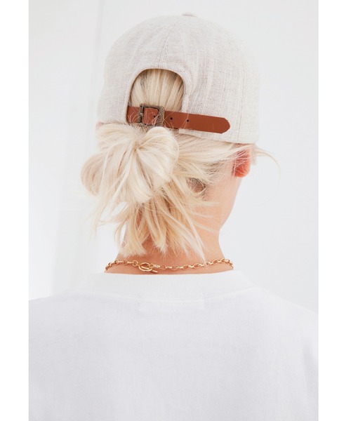 ALEXIA STAM（アリシアスタン）の「Leather Buckle Linen Cap/レザーバックルリネンキャップ（キャップ・レディース・チャコールグレー/ベージュ/アイボリー・FREE）」の4枚目の写真