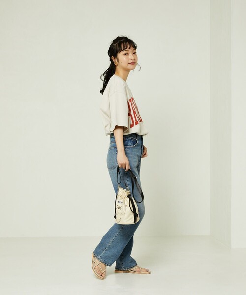 FREAK'S STORE(フリークスストア)の「ビッグカレッジロゴTシャツ(Tシャツ/カットソー・レディース・ベージュ/ネイビー/オフホワイト/スミクロ・フリ-)」の10枚目の写真