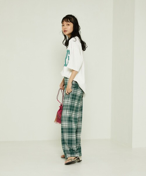 FREAK'S STORE(フリークスストア)の「ビッグカレッジロゴTシャツ(Tシャツ/カットソー・レディース・ベージュ/ネイビー/オフホワイト/スミクロ・フリ-)」の11枚目の写真