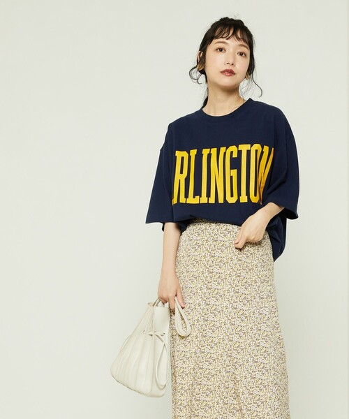 FREAK'S STORE(フリークスストア)の「ビッグカレッジロゴTシャツ(Tシャツ/カットソー・レディース・ベージュ/ネイビー/オフホワイト/スミクロ・フリ-)」の17枚目の写真