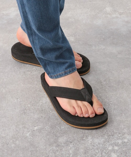 GLOBAL WORK（グローバルワーク）の「ピーチクッショントングサンダル/932771（サンダル・メンズ・ブラック/ネイビー/イエロー/オレンジ・SMALL/MEDIUM/LARGE）」の2枚目の写真