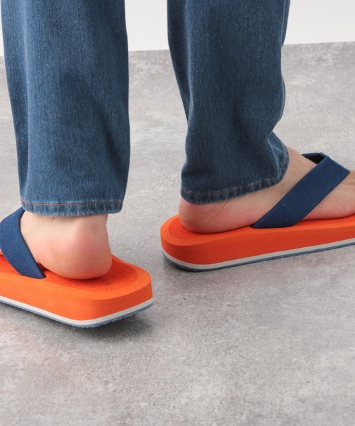 GLOBAL WORK（グローバルワーク）の「ピーチクッショントングサンダル/932771（サンダル・メンズ・ブラック/ネイビー/イエロー/オレンジ・SMALL/MEDIUM/LARGE）」の8枚目の写真