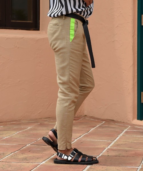 #Re:room URBAN BEACH CLUB（リルームアーバンビーチクラブ）の「リネンスリムスラックス（スラックス・メンズ・ベージュ/ネイビー・SMALL/LARGE/MEDIUM）」の17枚目の写真