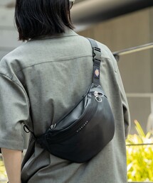 Dickies | Dickies × BEAMS HEART / 別注 フェイクレザー ウエストバッグ(ボディバッグ/ウエストポーチ)