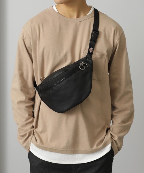 Dickies（ディッキーズ）の「Dickies × BEAMS HEART / 別注 フェイクレザー ウエストバッグ(ユニセックス)（ボディバッグ/ウエストポーチ・メンズ・ブラック/ベージュ・ONE SIZE）」の3枚目の写真