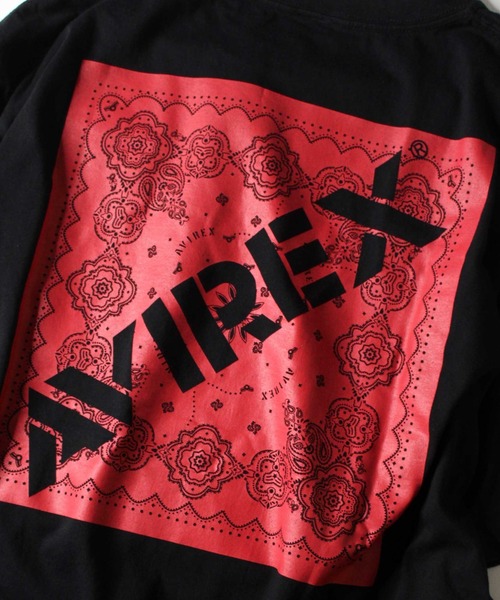 AVIREX（アヴィレックス）の「【WEB&DEPOT店限定】バンダナ プリント ボックスロゴ Tシャツ/ BANDANA PRINT BOX LOGO T-SHIRT（Tシャツ/カットソー・メンズ・ブラック/レッド/クリアレッド/ブラック系その他/ネイビー/ブルー・MEDIUM/LARGE/X-LARGE/XX-LARGE）」の20枚目の写真
