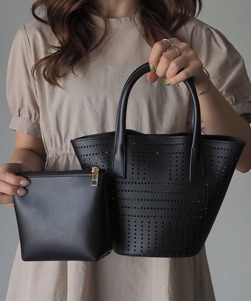 Riberry（リベリー）の「パンチングハンドバッグ（ハンドバッグ・レディース・ホワイト/ブラック/ブラウン/キャメル・FREE）」の18枚目の写真