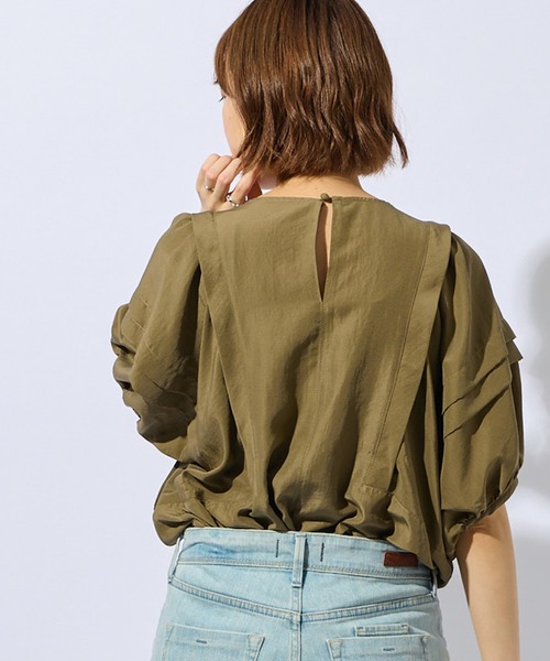 RIVE DROITE(リヴドロワ)の「【ZOZOTOWN限定】ボリュームスリーブタックブラウス(シャツ/ブラウス・レディース・ブラック/カーキ・FREE)」の19枚目の写真