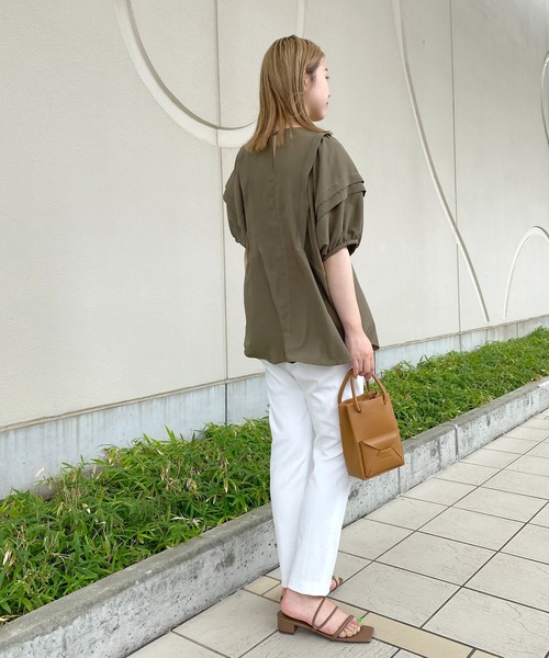 RIVE DROITE(リヴドロワ)の「【ZOZOTOWN限定】ボリュームスリーブタックブラウス(シャツ/ブラウス・レディース・ブラック/カーキ・FREE)」の9枚目の写真