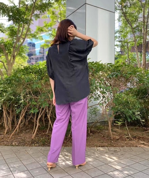 RIVE DROITE(リヴドロワ)の「【ZOZOTOWN限定】ボリュームスリーブタックブラウス(シャツ/ブラウス・レディース・ブラック/カーキ・FREE)」の16枚目の写真