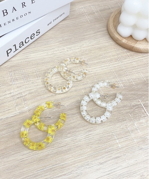 apres jour(アプレジュール)の「【apres jour×ARIAZ】フラワークリアピアス(ピアス(両耳用)・レディース・ホワイト/オフホワイト/イエロー・FREE)」の5枚目の写真