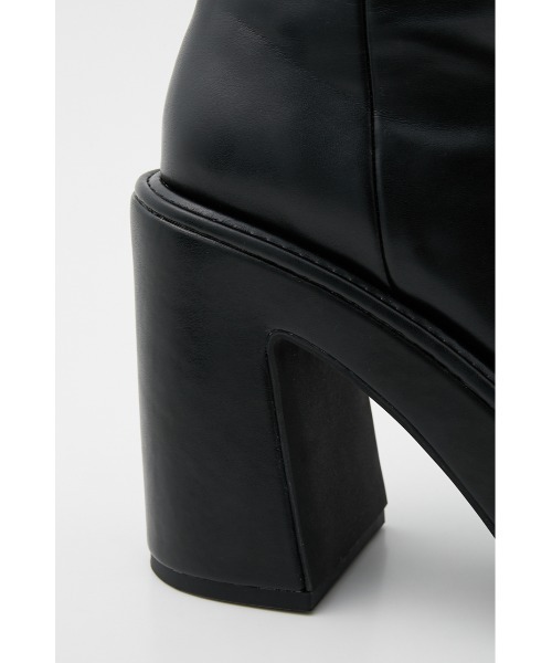 SLY（スライ）の「CHUNK SOLE BOOTS チャンキーソール ブーツ（ブーツ・レディース・キャメル/ブラック・MEDIUM/SMALL/LARGE）」の10枚目の写真