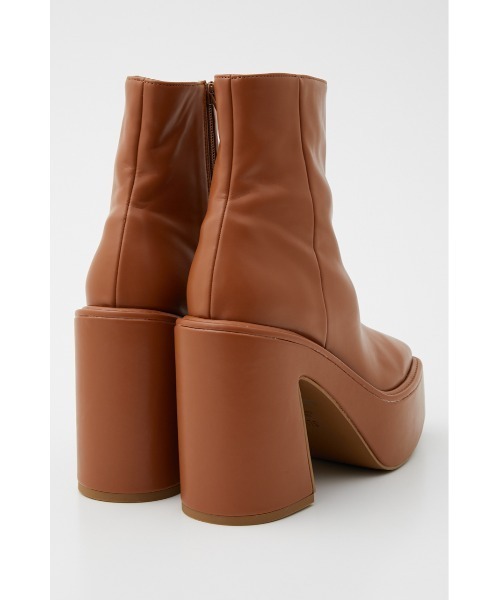 SLY（スライ）の「CHUNK SOLE BOOTS チャンキーソール ブーツ（ブーツ・レディース・キャメル/ブラック・MEDIUM/SMALL/LARGE）」の9枚目の写真