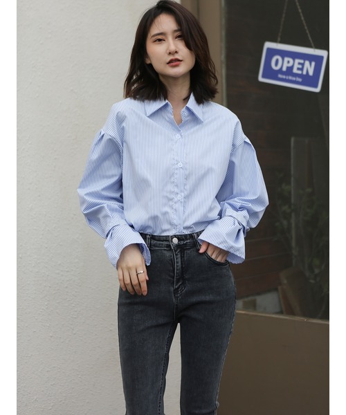 MAISON DE THERESE（メゾン ド テレーズ）の「細ストライプシャツブラウス ボリュームスリーブストライプシャツ（シャツ/ブラウス・レディース・ブルー/ブラック・MEDIUM/SMALL/LARGE）」の8枚目の写真