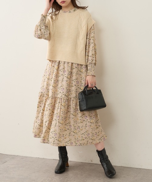 natural couture(ナチュラルクチュール)の「【WEB限定】バックボタンデザインほんわりベスト(ベスト・レディース・アイボリー/モカ/スミクロ・FREE)」の6枚目の写真