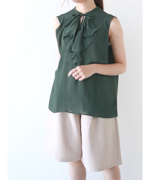 Te chichi(テチチ)の「楊柳シフォンラッフルブラウス(シャツ/ブラウス・レディース・ブラック/オフホワイト/グリーン・フリ-)」の3枚目の写真