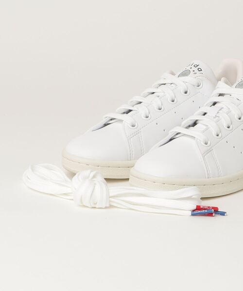 adidas（アディダス）の「スタンスミス [STAN SMITH] アディダスオリジナルス（スニーカー・メンズ・ホワイト×グリーン・22.5cm/26.5cm/24.5cm/27.5cm/25.0cm/28.0cm/23.0cm/27.0cm/25.5cm/28.5cm/26.0cm/29.0cm/22.0cm/23.5cm/24.0cm/29.5cm）」の5枚目の写真