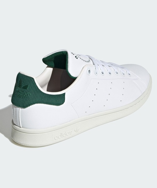 adidas（アディダス）の「スタンスミス [STAN SMITH] アディダスオリジナルス（スニーカー・メンズ・ホワイト×グリーン・22.5cm/26.5cm/24.5cm/27.5cm/25.0cm/28.0cm/23.0cm/27.0cm/25.5cm/28.5cm/26.0cm/29.0cm/22.0cm/23.5cm/24.0cm/29.5cm）」の3枚目の写真