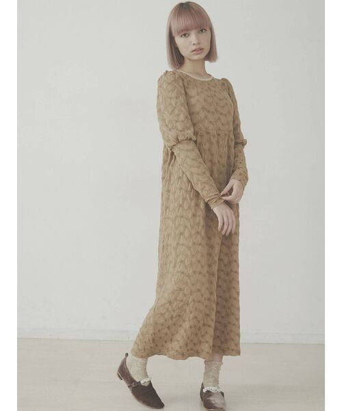 merry jenny（メリージェニー）の「ジャガードカットマキシワンピース（ワンピース・レディース・ブラック/ベージュ/ブラウン・FREE）」の3枚目の写真