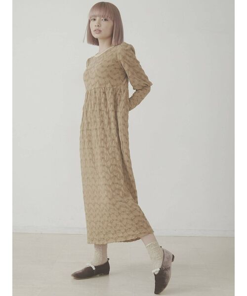 merry jenny（メリージェニー）の「ジャガードカットマキシワンピース（ワンピース・レディース・ブラック/ベージュ/ブラウン・FREE）」の4枚目の写真
