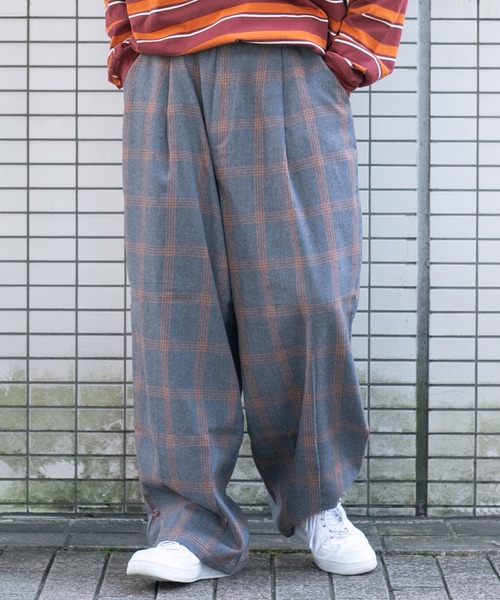 kutir(クティール)の「チェックワイドバルーンパンツ(その他パンツ・メンズ・チャコールグレー/イエロー/オレンジ/グリーン・SMALL/MEDIUM/LARGE)」の2枚目の写真