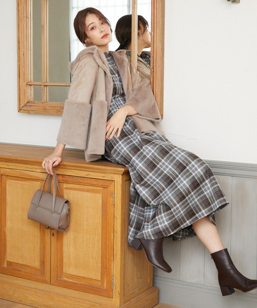 Rewde（ルゥデ）の「バックコンシャスチェック柄ワンピース（1R05-09234A）（ワンピース・レディース・ベージュ/ネイビー/グレー・S/M/L）」の19枚目の写真