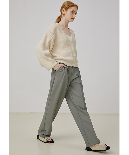 Fano Studios(ファノ ストゥディオズ)の「【Fano Studios】Loose V-neck ridge knitted cardigan FQ21S100(カーディガン/ボレロ・レディース・アイボリー・S/L/M)」の2枚目の写真