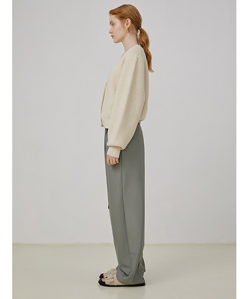 Fano Studios(ファノ ストゥディオズ)の「【Fano Studios】Loose V-neck ridge knitted cardigan FQ21S100(カーディガン/ボレロ・レディース・アイボリー・S/L/M)」の4枚目の写真