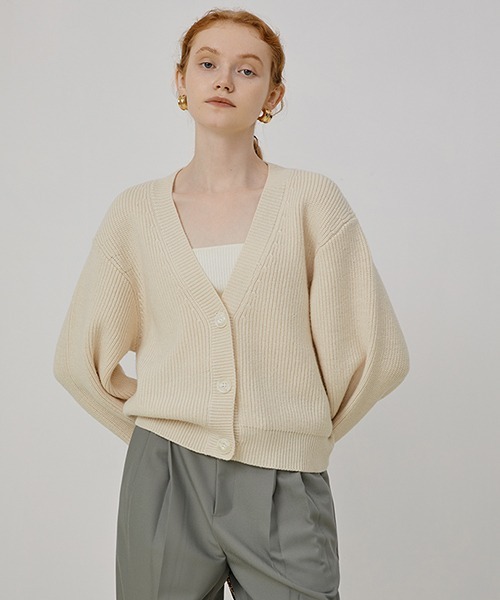 Fano Studios(ファノ ストゥディオズ)の「【Fano Studios】Loose V-neck ridge knitted cardigan FQ21S100(カーディガン/ボレロ・レディース・アイボリー・S/L/M)」の6枚目の写真