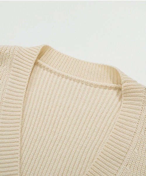 Fano Studios(ファノ ストゥディオズ)の「【Fano Studios】Loose V-neck ridge knitted cardigan FQ21S100(カーディガン/ボレロ・レディース・アイボリー・S/L/M)」の13枚目の写真