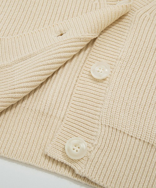 Fano Studios(ファノ ストゥディオズ)の「【Fano Studios】Loose V-neck ridge knitted cardigan FQ21S100(カーディガン/ボレロ・レディース・アイボリー・S/L/M)」の15枚目の写真