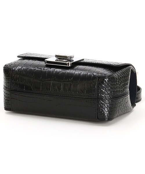 LACOSTE（ラコステ）の「アメリア エンボスレザーショルダーバッグ（ショルダーバッグ・レディース・ブラック/イエロー/チェリーレッド/ベージュ・FREE）」の13枚目の写真