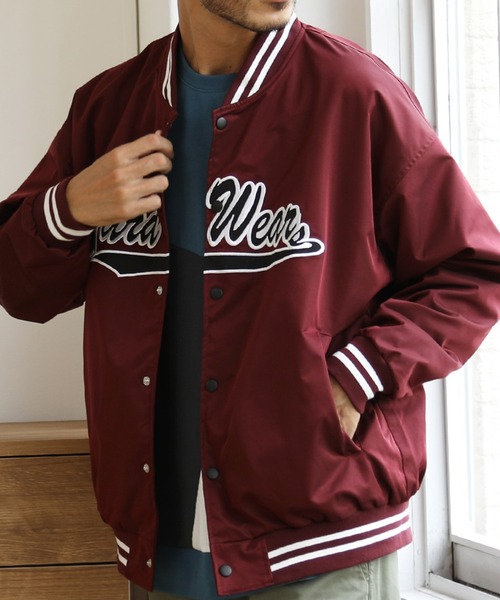 jiggys shop(ジギーズショップ)の「ポリツイル ロゴワッペン スタジャン(スタジャン・メンズ・グレイッシュベージュ/グリーン/ブラック/ワイン・MEDIUM/LARGE)」の4枚目の写真