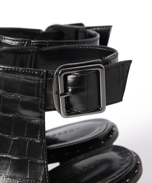 PAGEBOY(ページボーイ)の「スタッズボリュームサンダル(サンダル・レディース・ブラック系その他/ホワイト系その他/ブラック/ゼブラ・M/L)」の19枚目の写真