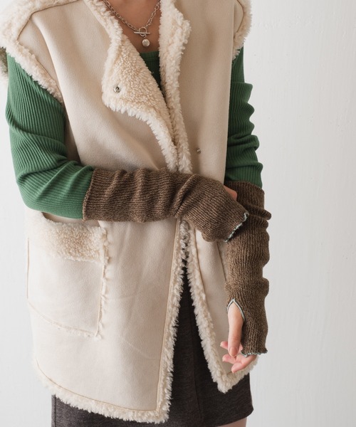 Kastane(カスタネ)の「配色ステッチアームウォーマー(アームカバー・レディース・ライトグレー/ブラウン/アイボリー・FREE)」の9枚目の写真