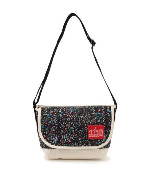 Manhattan Portage（マンハッタンポーテージ）の「●Manhattan Portage×BEAMS BOY / 別注“1605” LIBERTY 15SS（ショルダーバッグ・レディース・ブラック/ネイビー・ONE SIZE）」の22枚目の写真