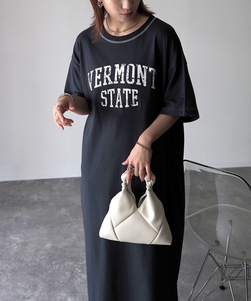 Riberry(リベリー)の「カレッジロゴ半袖ワンピース(ワンピース・レディース・ベージュ/ブルー/オートミール/スミクロ/ブラック×ホワイト・FREE)」の15枚目の写真