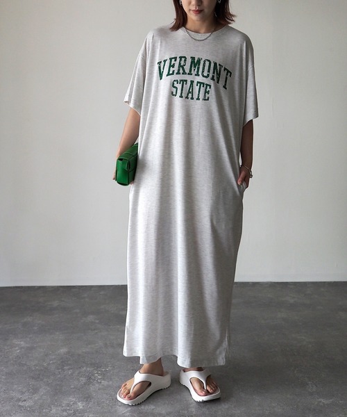 Riberry(リベリー)の「カレッジロゴ半袖ワンピース(ワンピース・レディース・ベージュ/ブルー/オートミール/スミクロ/ブラック×ホワイト・FREE)」の10枚目の写真