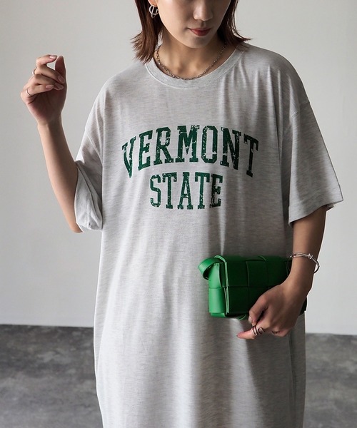 Riberry(リベリー)の「カレッジロゴ半袖ワンピース(ワンピース・レディース・ベージュ/ブルー/オートミール/スミクロ/ブラック×ホワイト・FREE)」の6枚目の写真