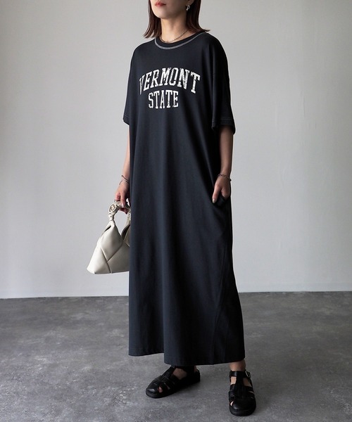 Riberry(リベリー)の「カレッジロゴ半袖ワンピース(ワンピース・レディース・ベージュ/ブルー/オートミール/スミクロ/ブラック×ホワイト・FREE)」の13枚目の写真