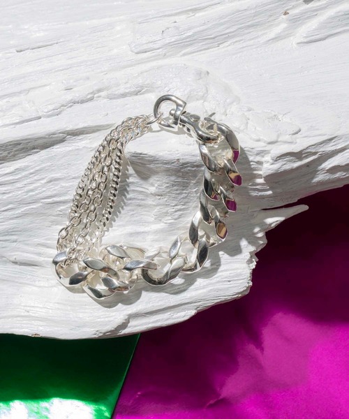 MAISON SPECIAL（メゾンスペシャル）の「《ユニセックスアイテム》 【RANDOMLY DESIGNED JEWELRY】シルバーブレスレット 【MAISON SPECIAL/メゾンスペシャル】（ブレスレット・メンズ・シルバー・FREE）」の3枚目の写真