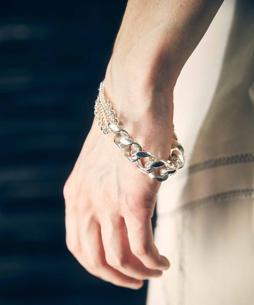MAISON SPECIAL（メゾンスペシャル）の「《ユニセックスアイテム》 【RANDOMLY DESIGNED JEWELRY】シルバーブレスレット 【MAISON SPECIAL/メゾンスペシャル】（ブレスレット・メンズ・シルバー・FREE）」の4枚目の写真